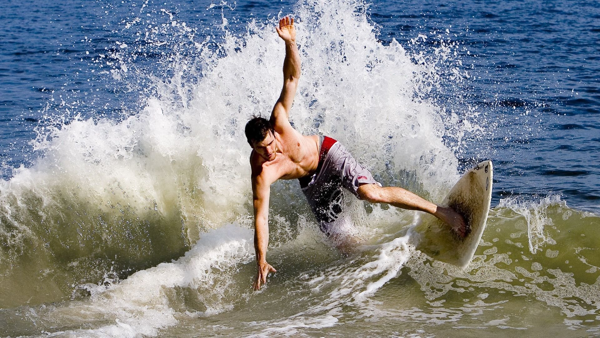 开云首页登录-英超球队结合GPS数据调整赛季训练强度，英超球队实力定位